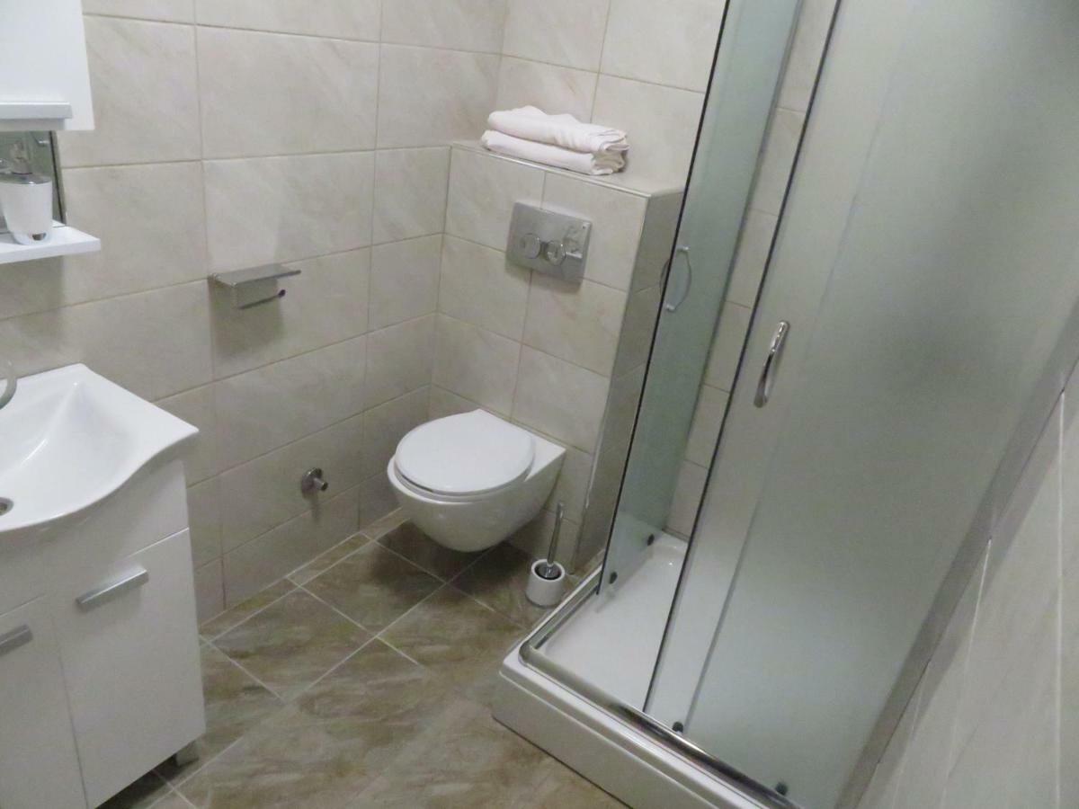 Apartments La Bombonera Starigrad Paklenica Eksteriør billede