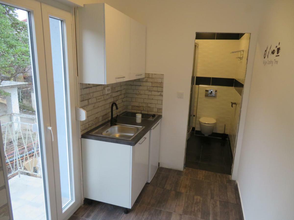 Apartments La Bombonera Starigrad Paklenica Eksteriør billede