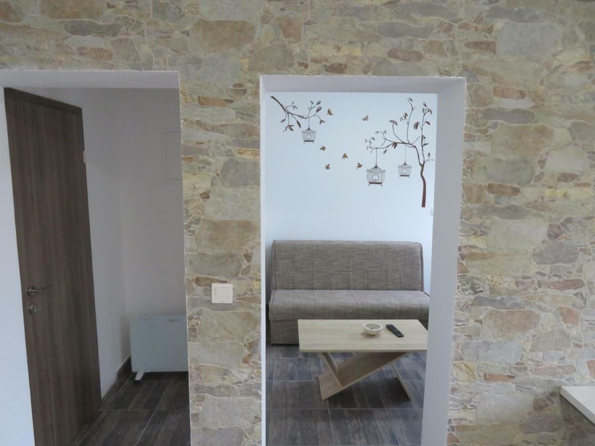 Apartments La Bombonera Starigrad Paklenica Eksteriør billede