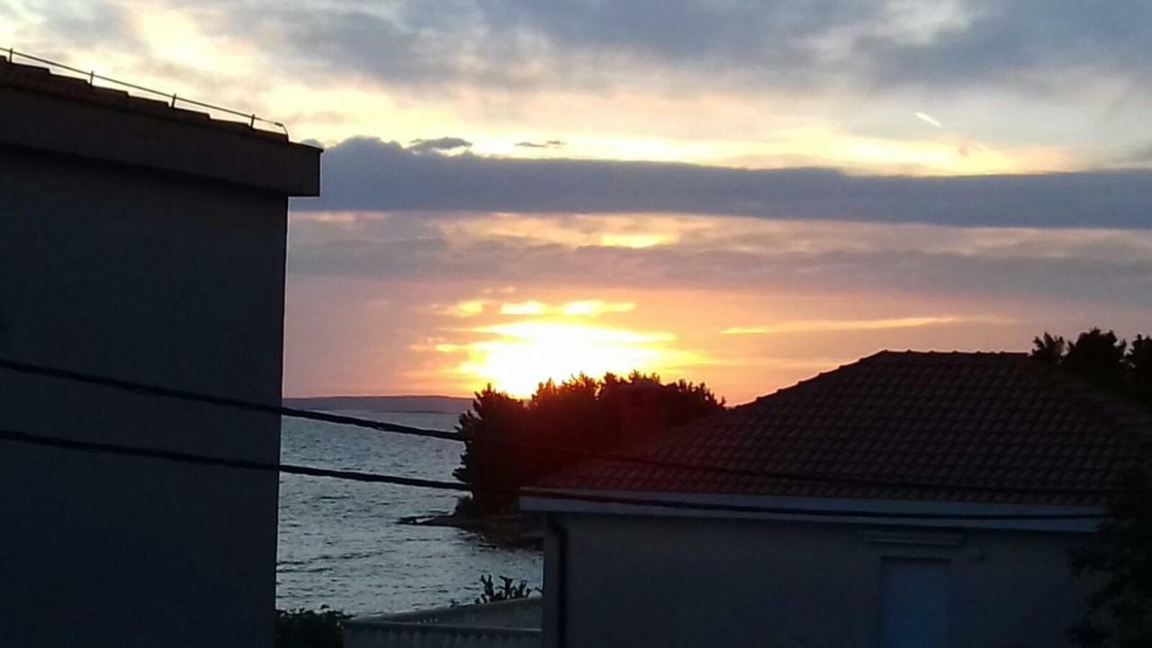 Apartments La Bombonera Starigrad Paklenica Eksteriør billede